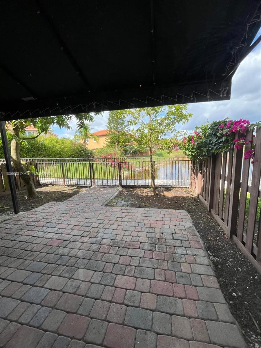 EGRET LAKES ESTATES SEC 4 - Residential