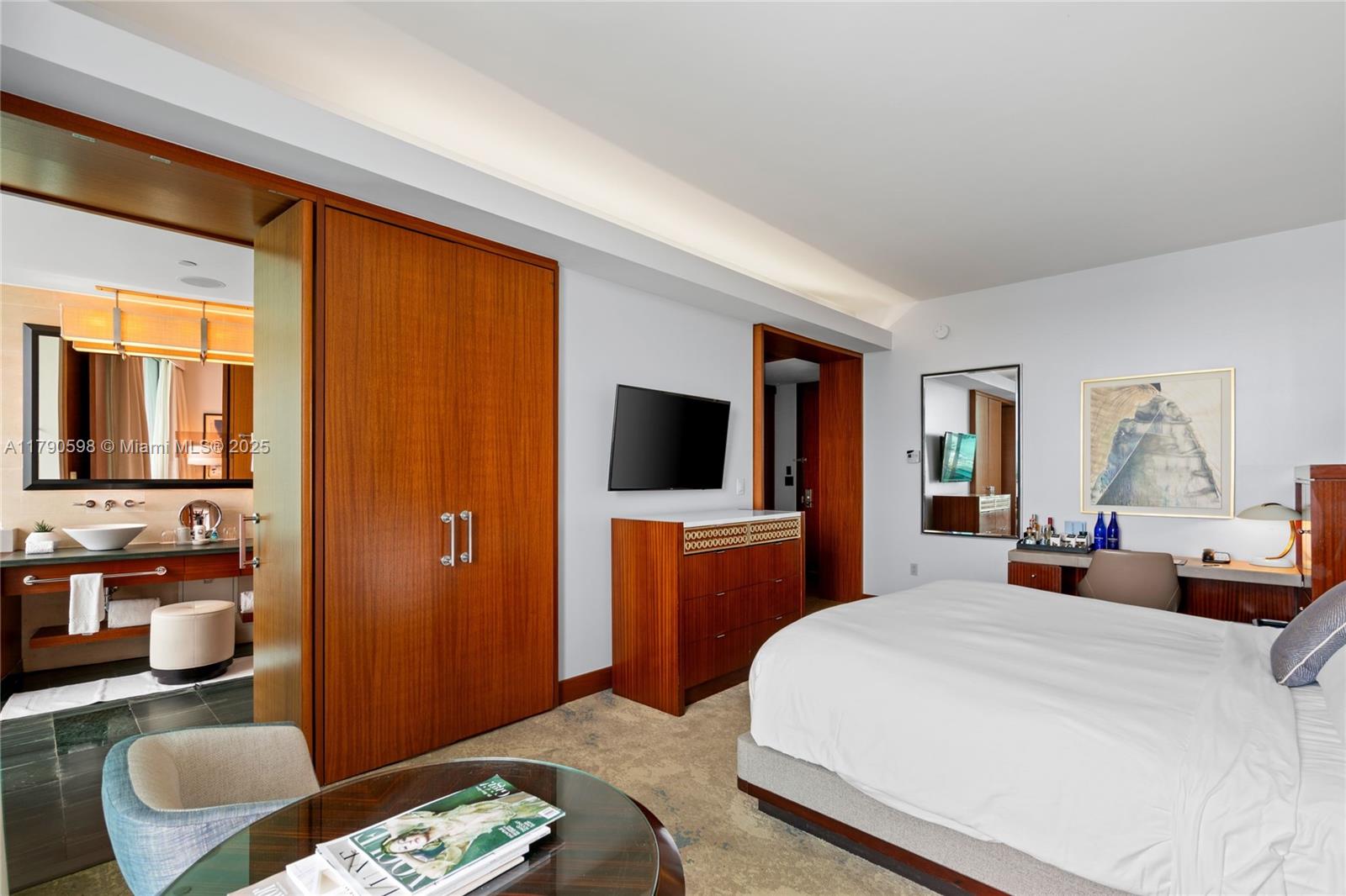 10295 COLLINS AVE HOTEL C - Residential