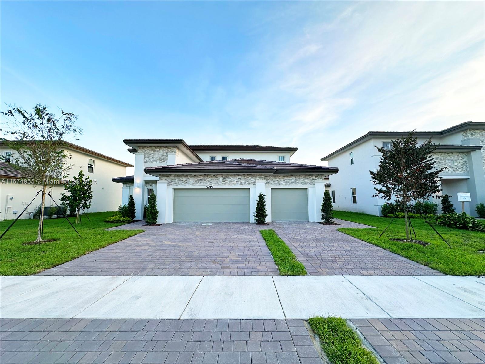 12308 Sw 43rd Street, Davie, Broward County, Florida - 5 Bedrooms  
5 Bathrooms - 