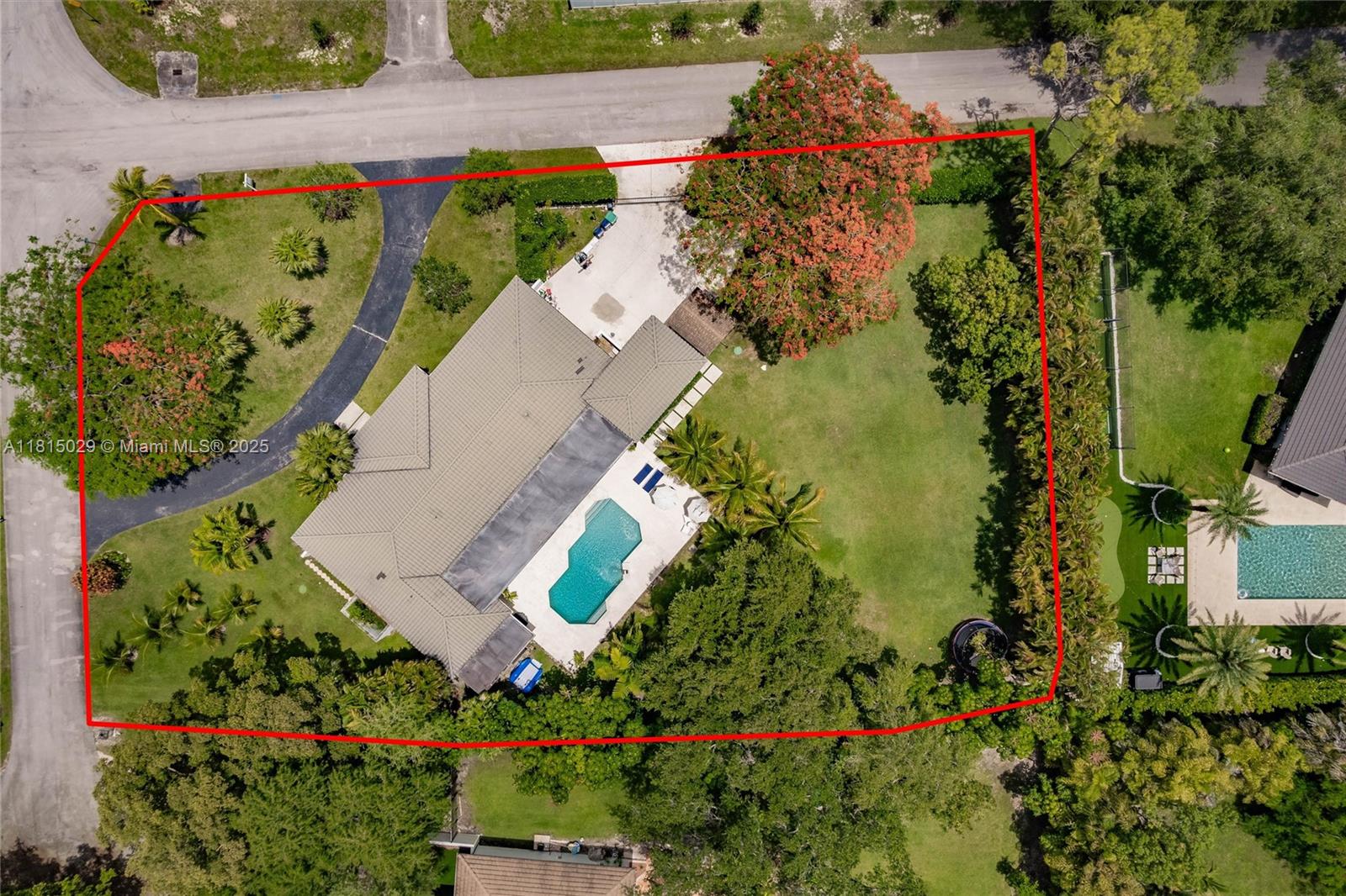 GRANADA GARDENS - Residential