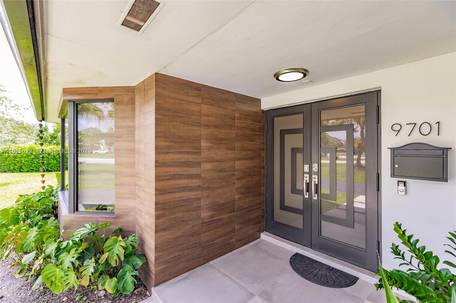 GRANADA GARDENS - Residential