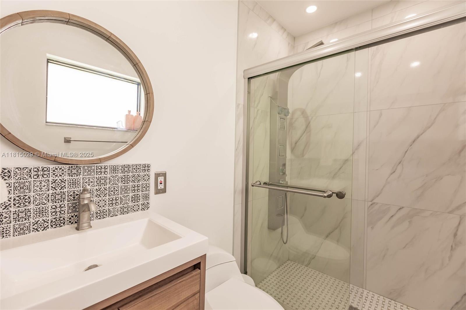 GRANADA GARDENS - Residential