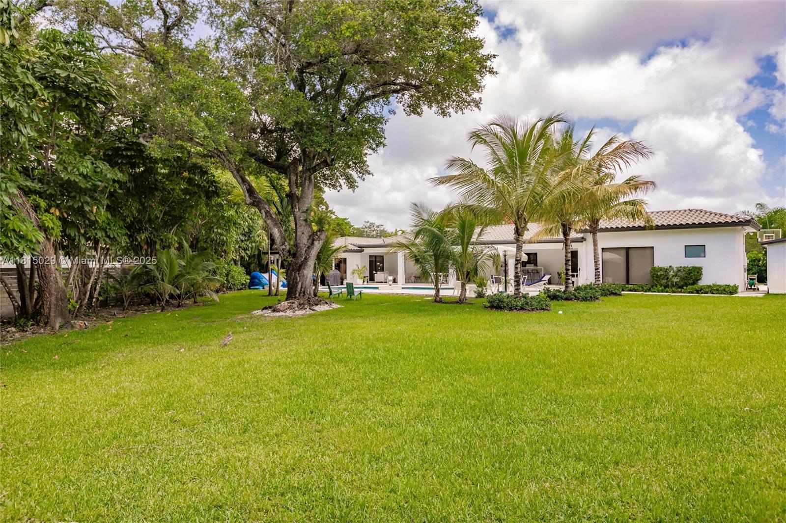 GRANADA GARDENS - Residential