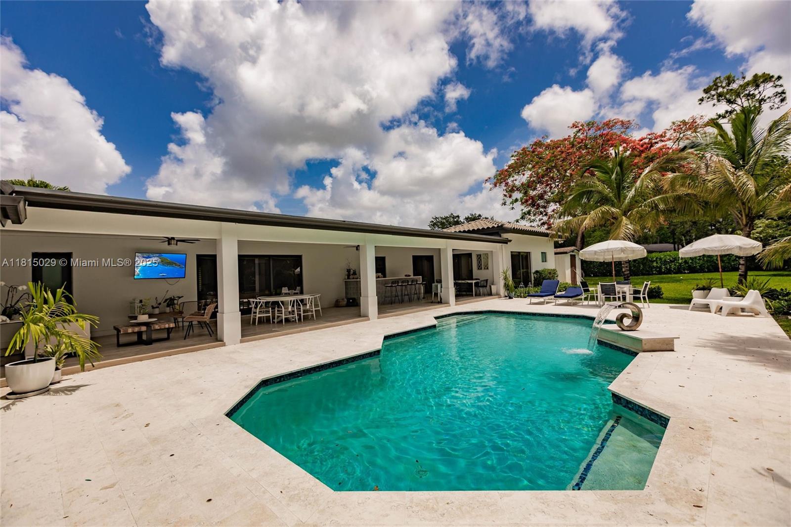 GRANADA GARDENS - Residential