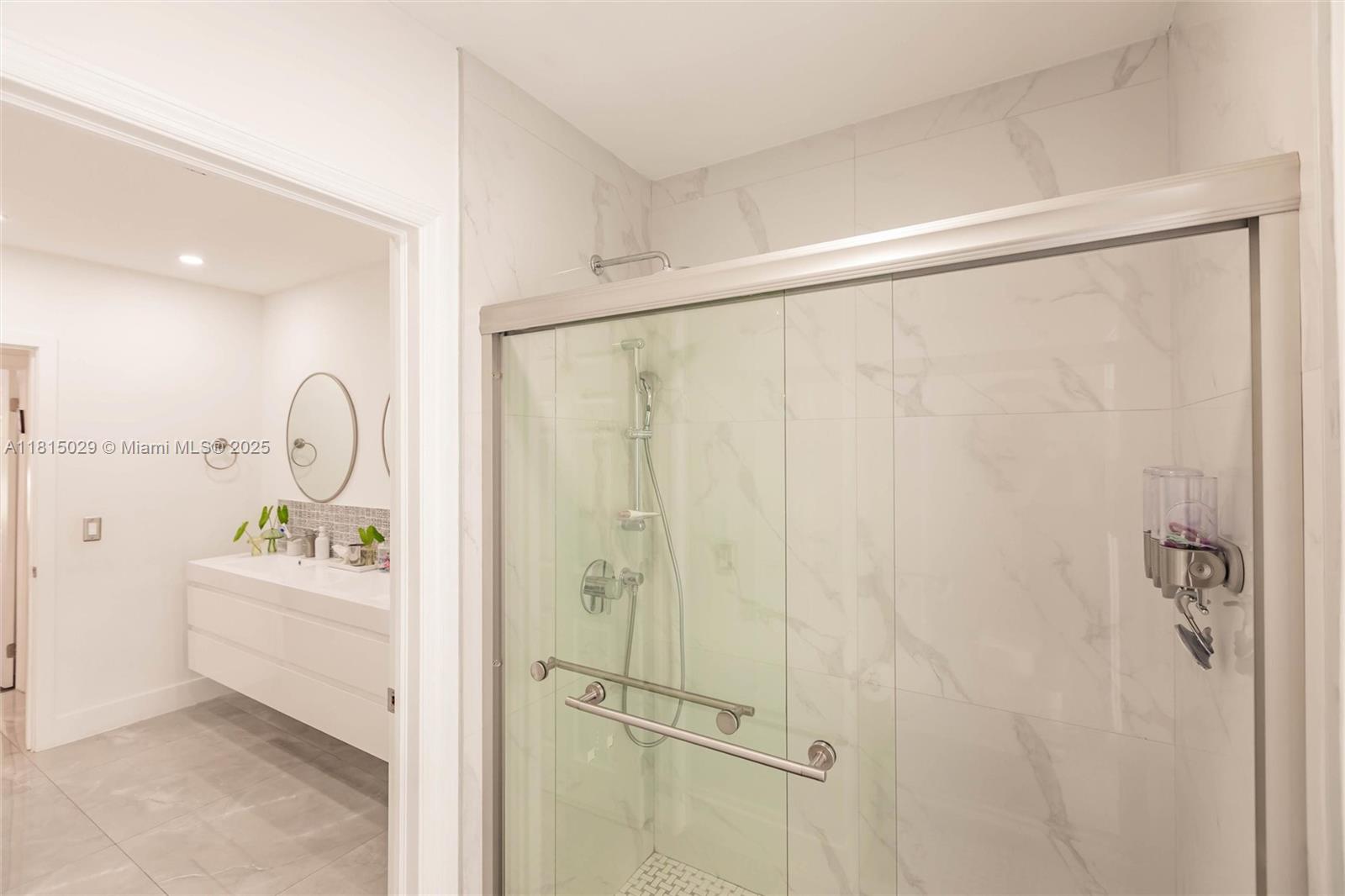 GRANADA GARDENS - Residential