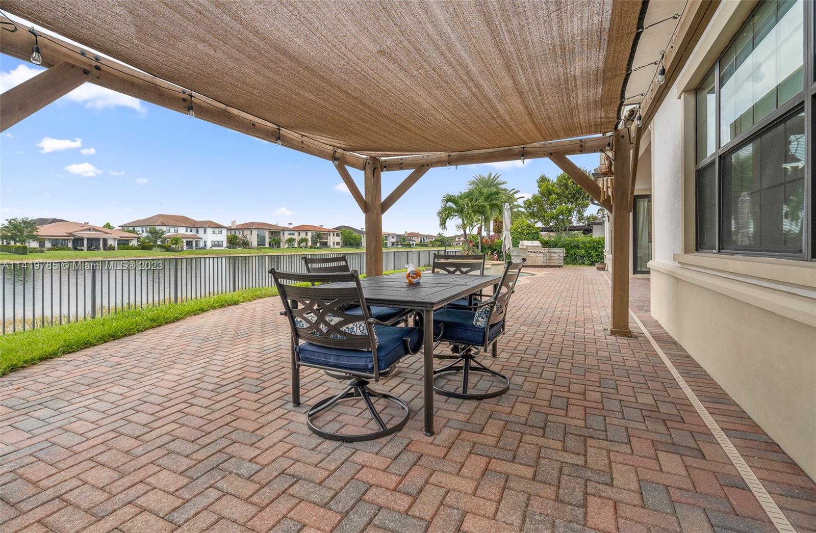 BRUSCHI PROPERTY - Residential