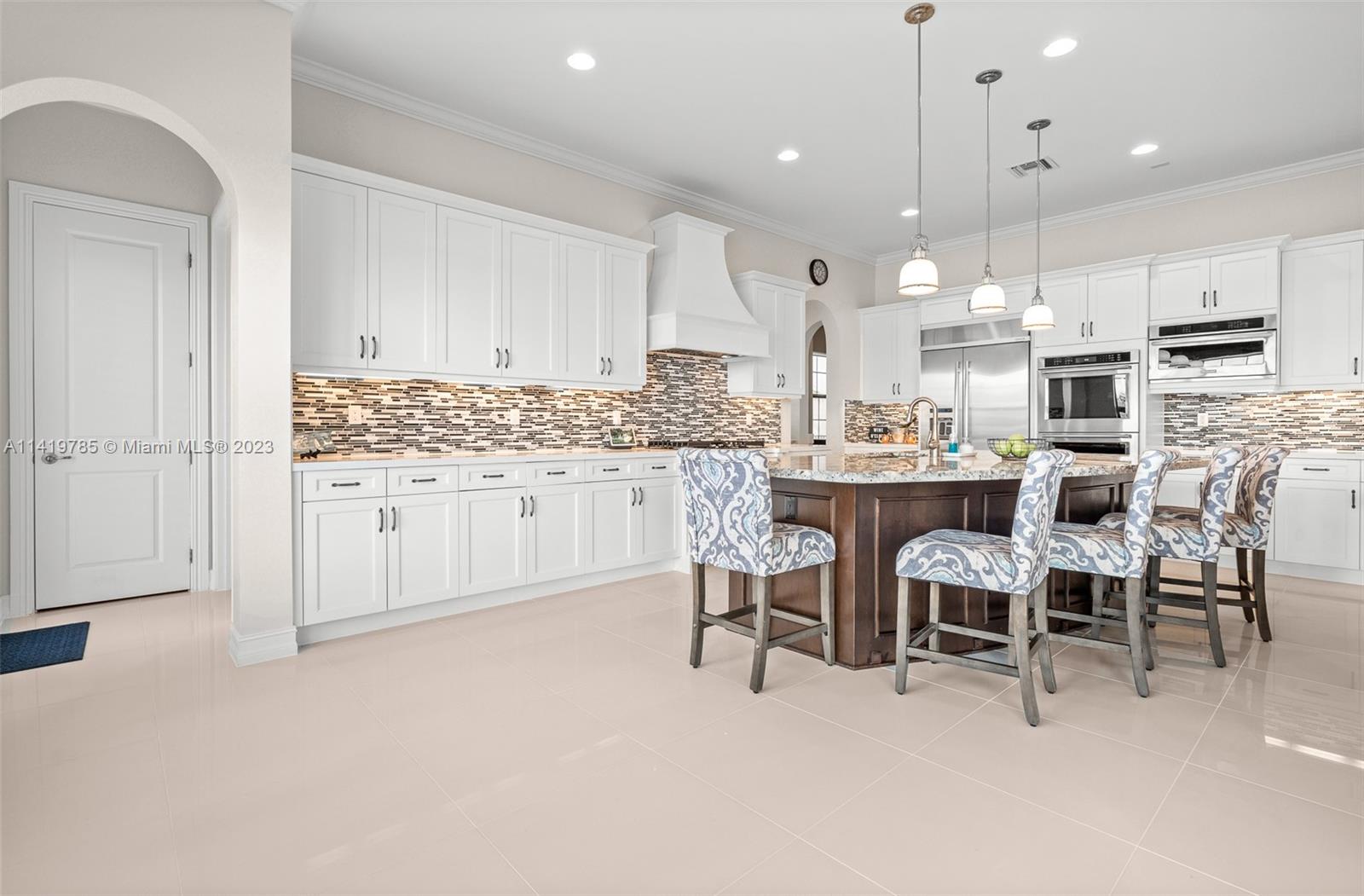 BRUSCHI PROPERTY - Residential