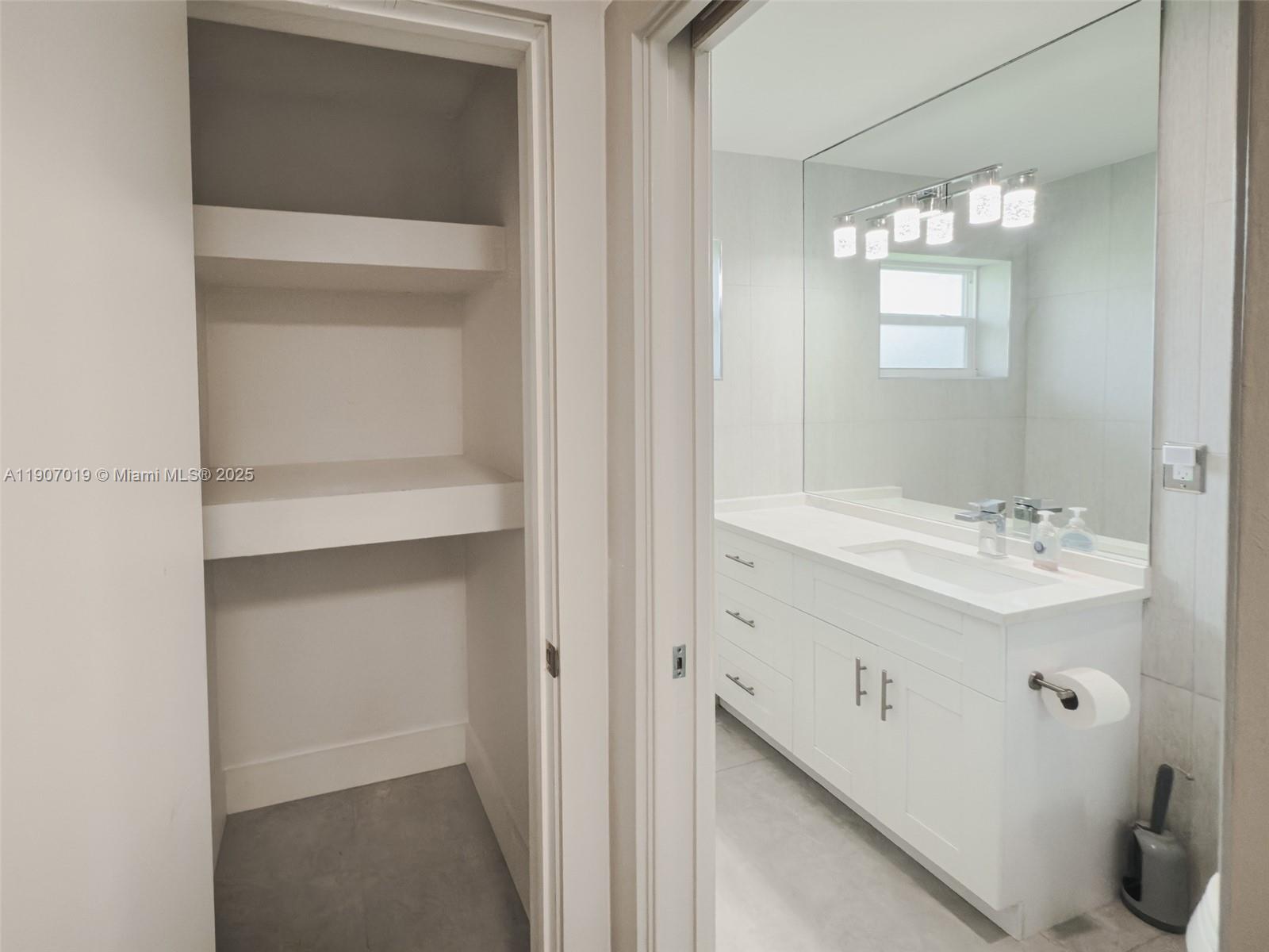 CRESTHAVEN NO 9 REPLAT - Residential