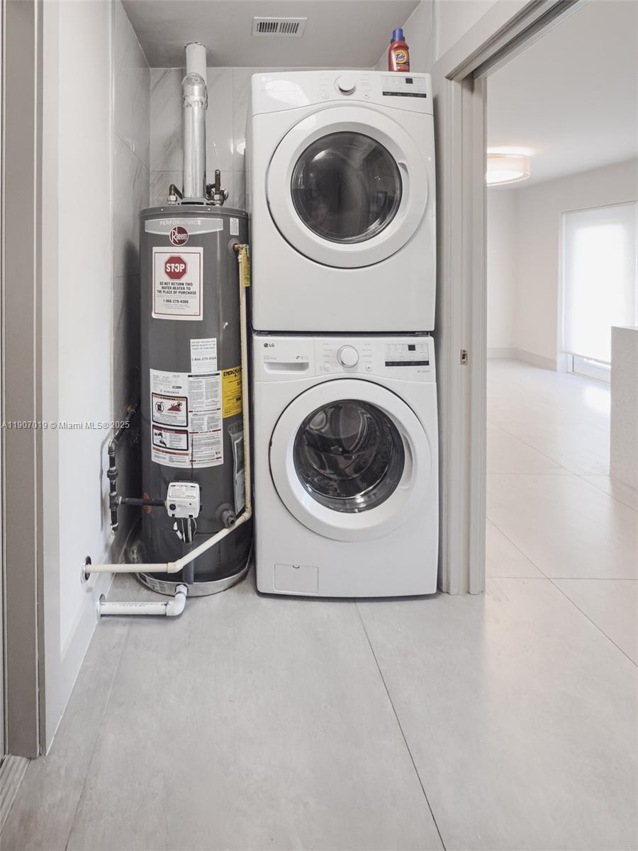 CRESTHAVEN NO 9 REPLAT - Residential