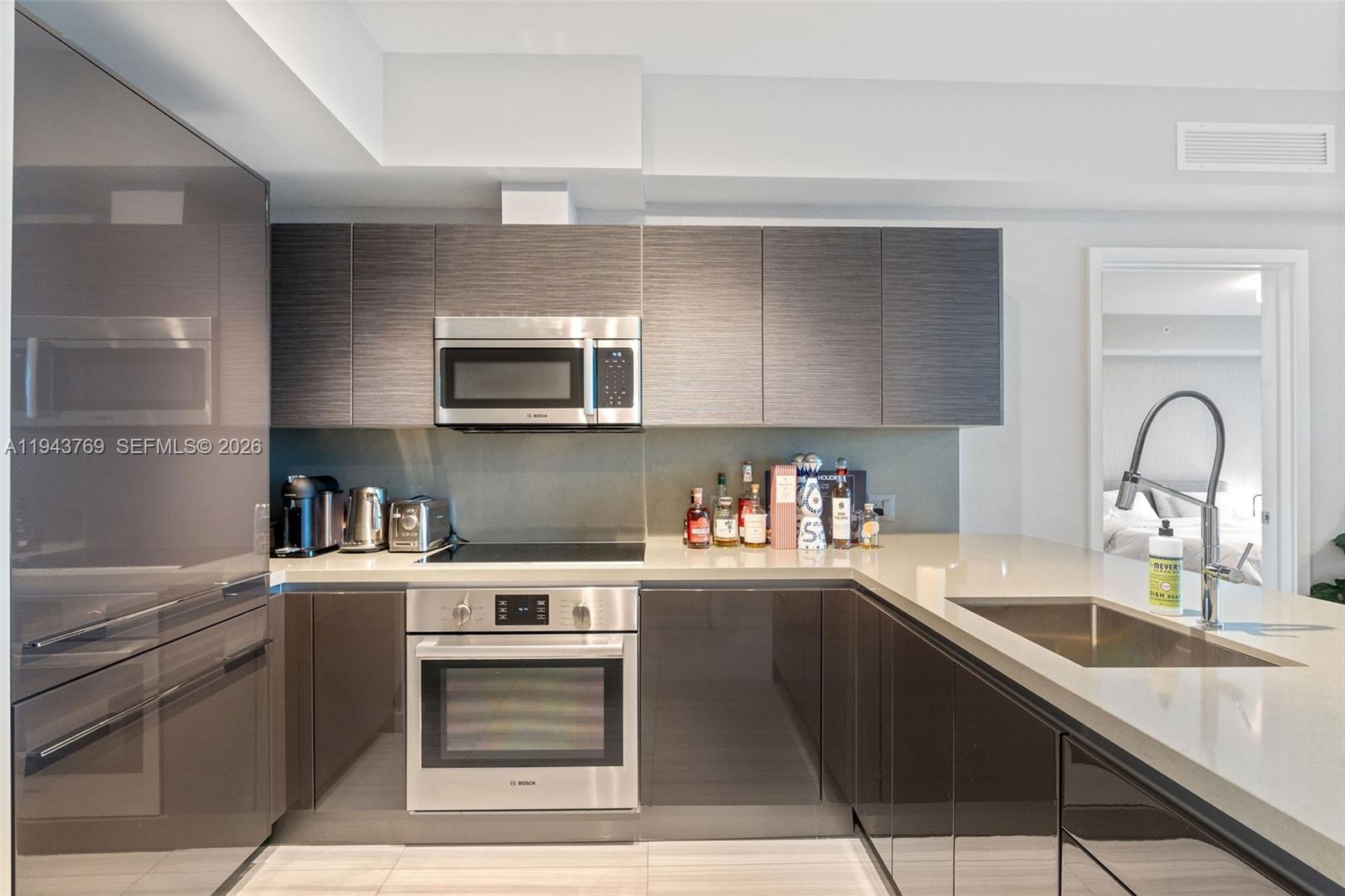 THE BOND (1080 BRICKELL) - Residential