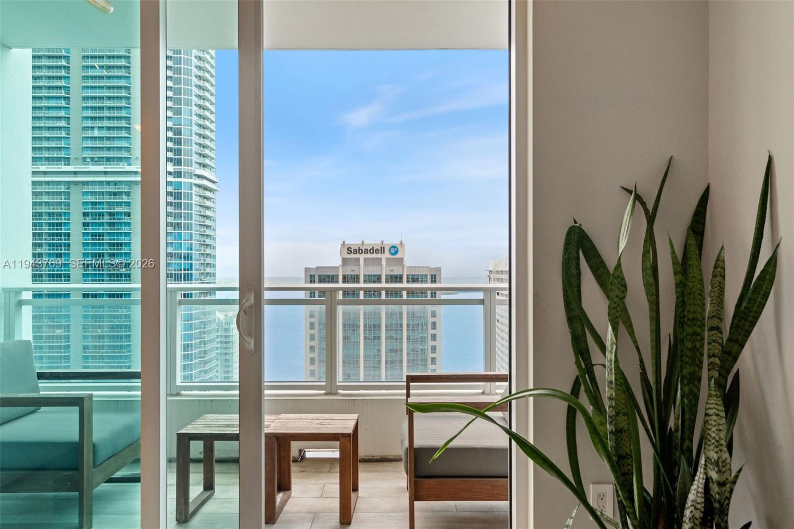 THE BOND (1080 BRICKELL) - Residential
