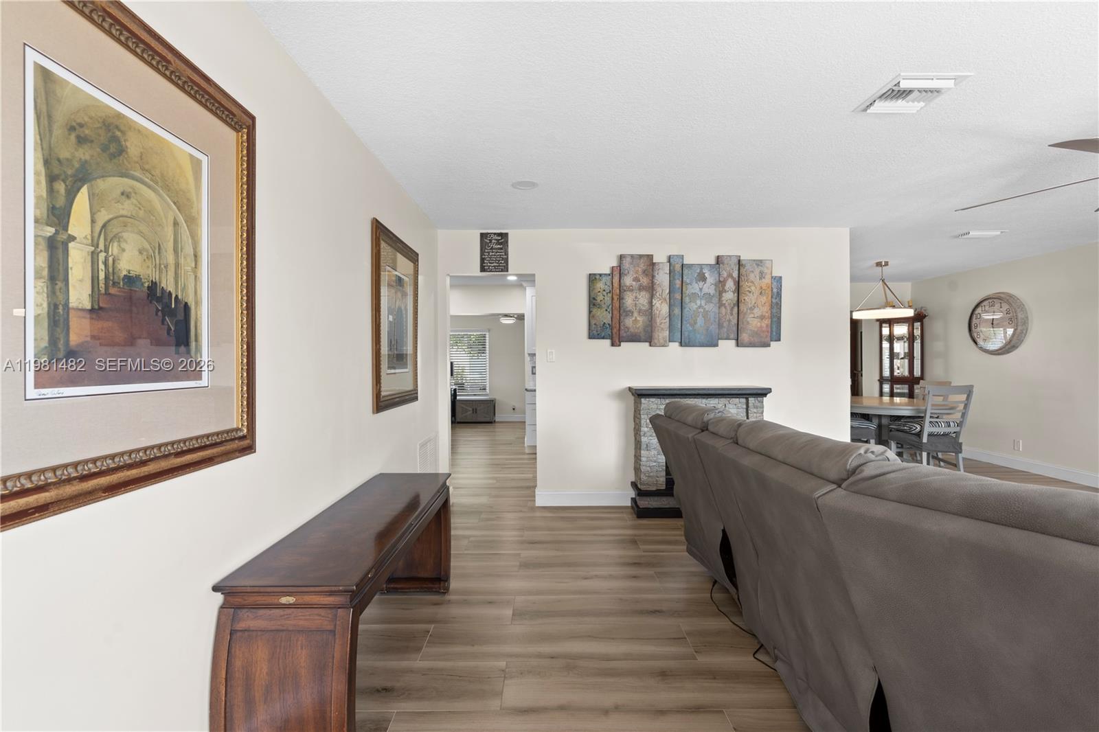 PARADISE GARDENS SEC 3 - Residential