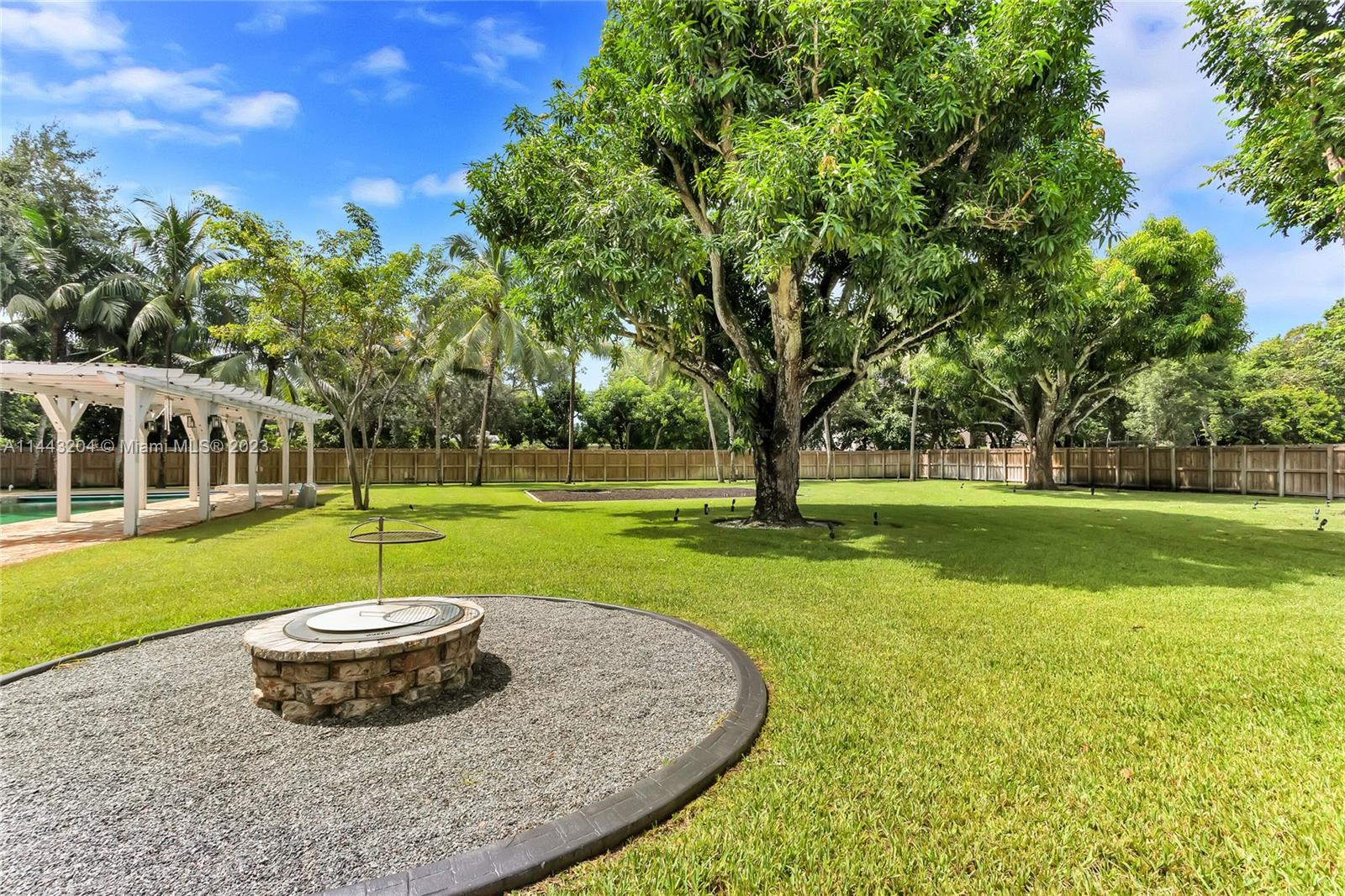 SUNILAND ESTATES 1ST ADDN - Residential