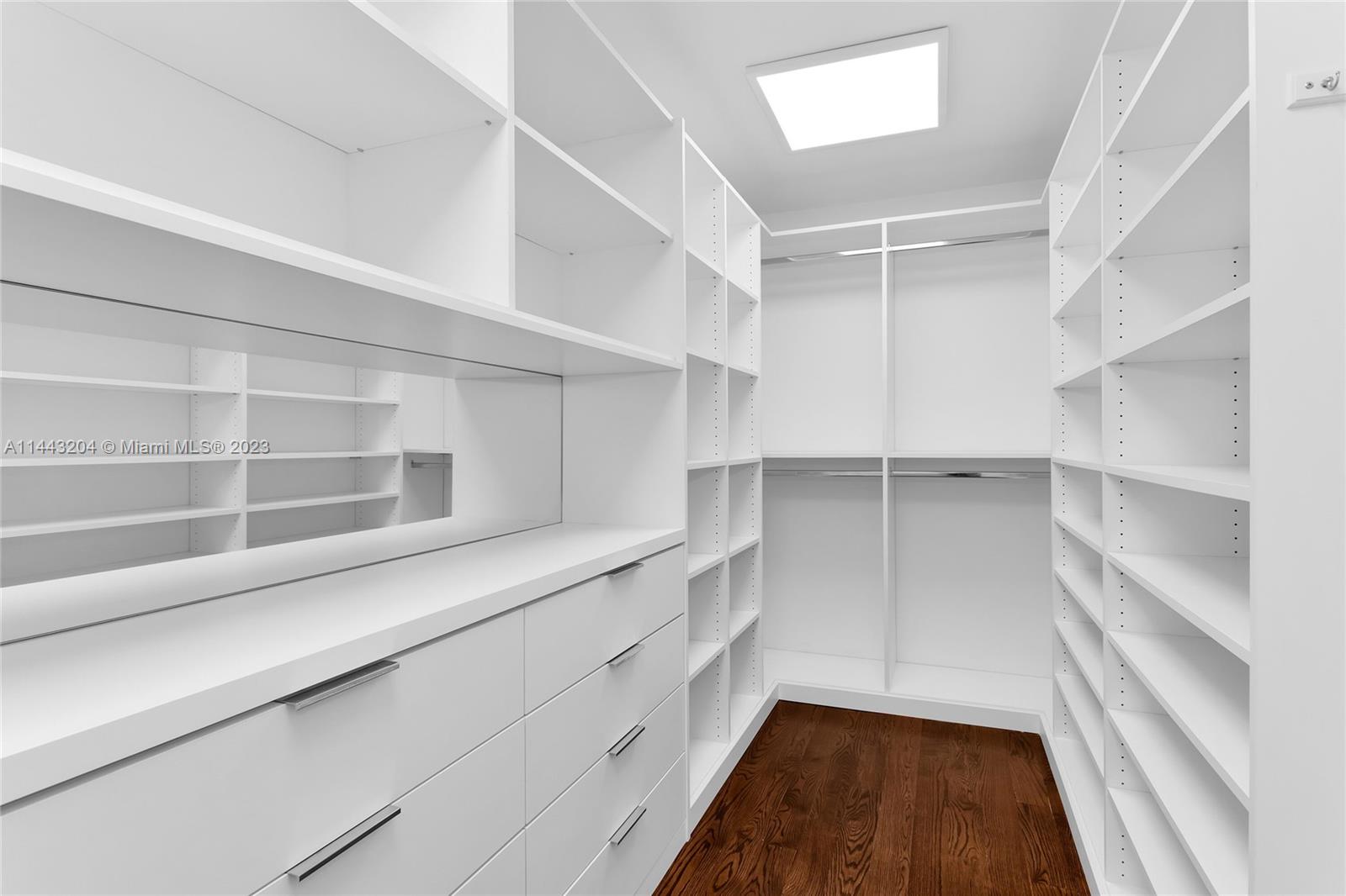 SUNILAND ESTATES 1ST ADDN - Residential