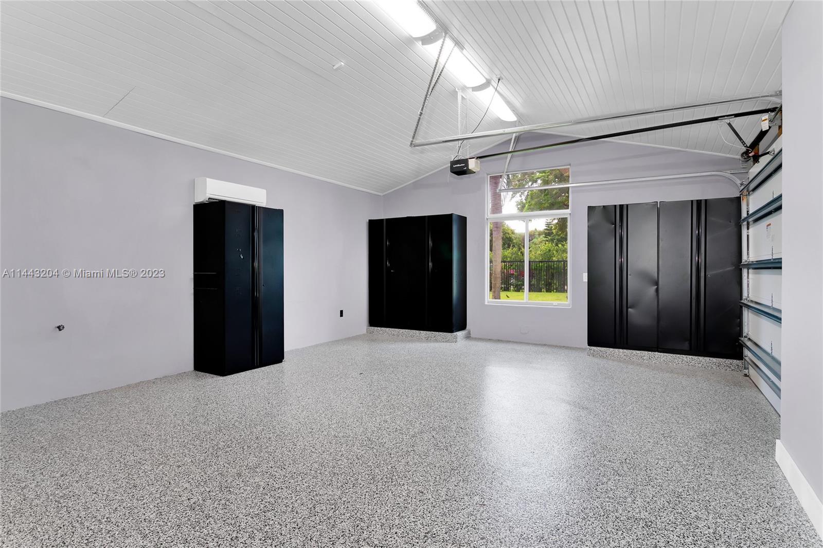 SUNILAND ESTATES 1ST ADDN - Residential