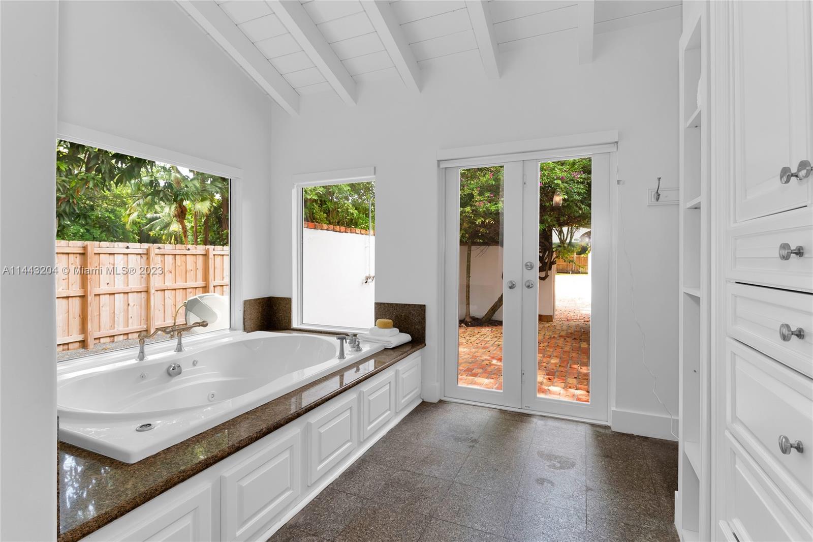 SUNILAND ESTATES 1ST ADDN - Residential