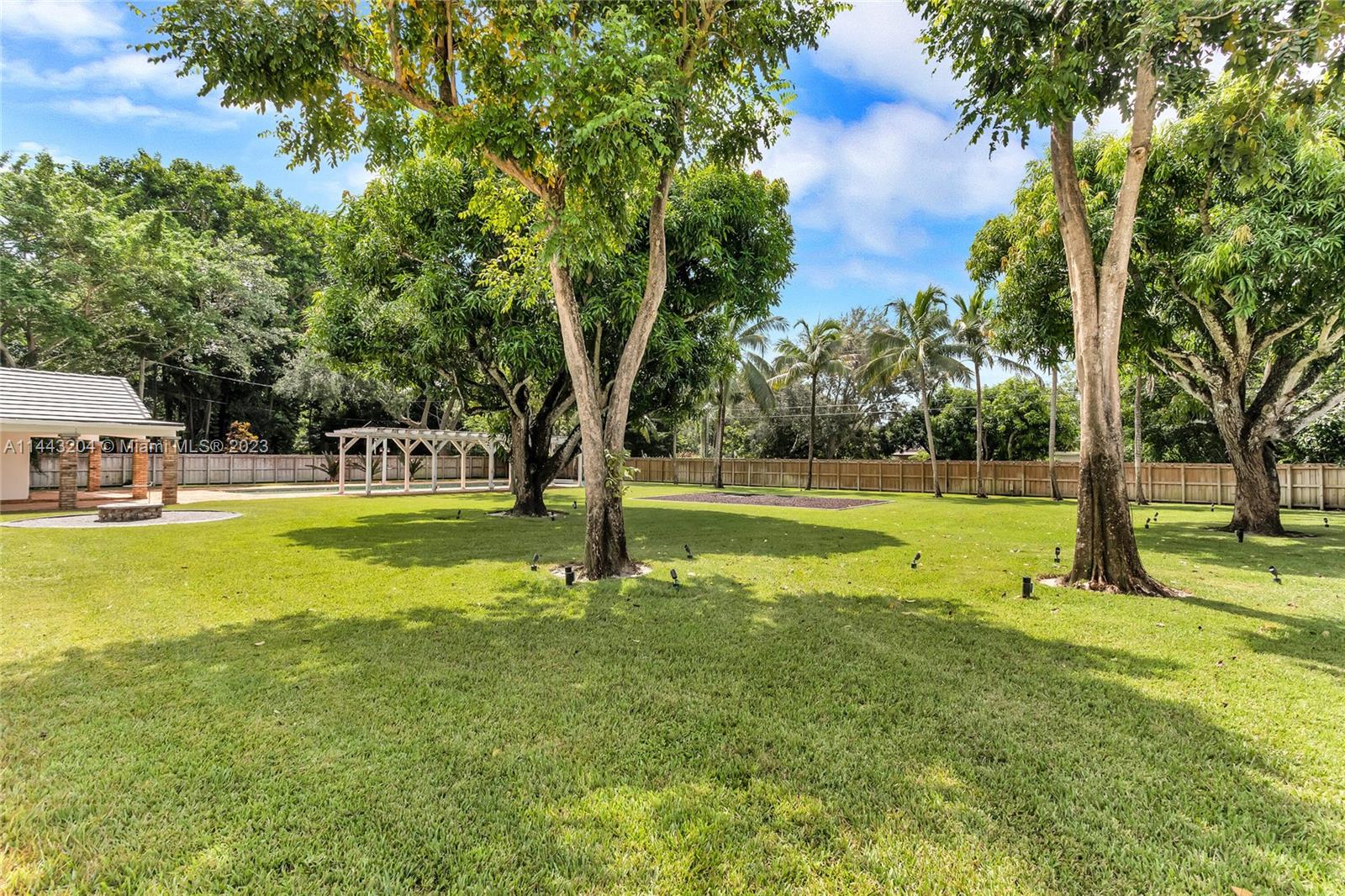 SUNILAND ESTATES 1ST ADDN - Residential