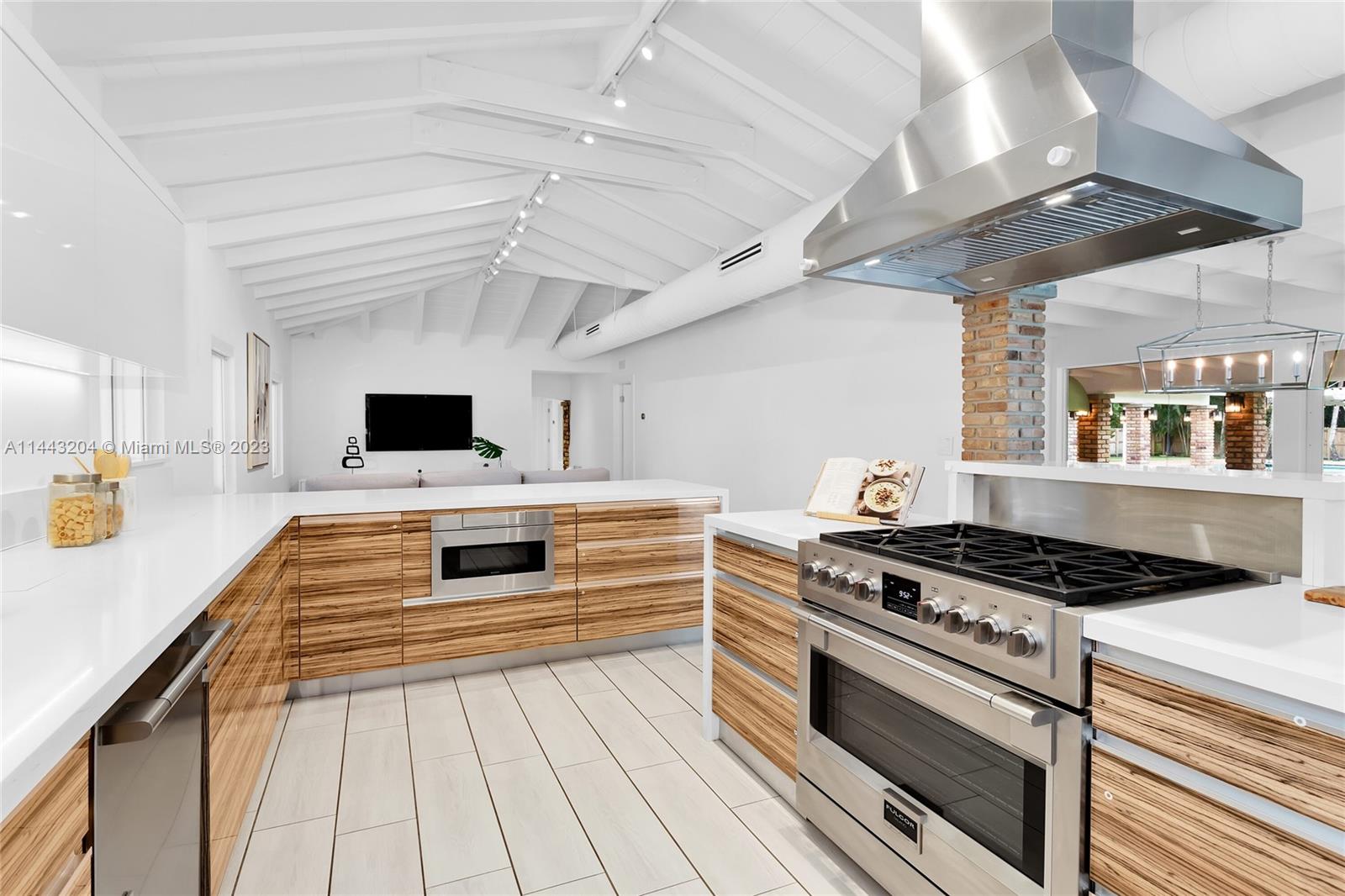 SUNILAND ESTATES 1ST ADDN - Residential