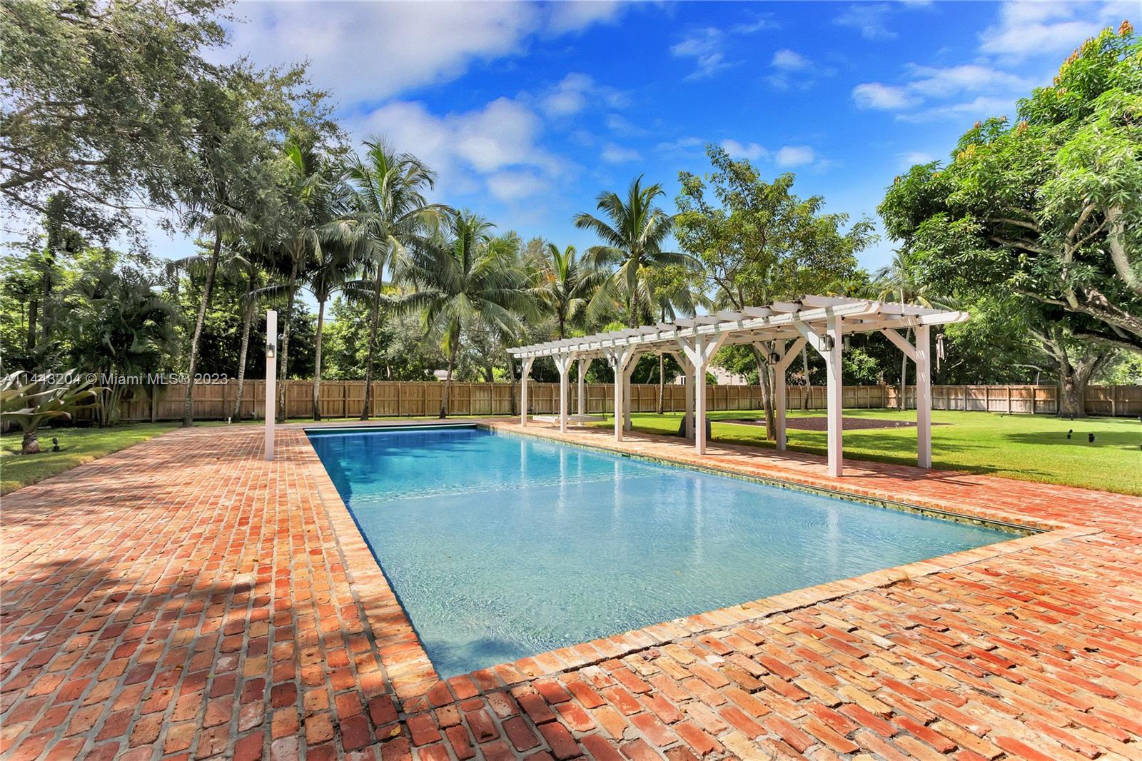 SUNILAND ESTATES 1ST ADDN - Residential