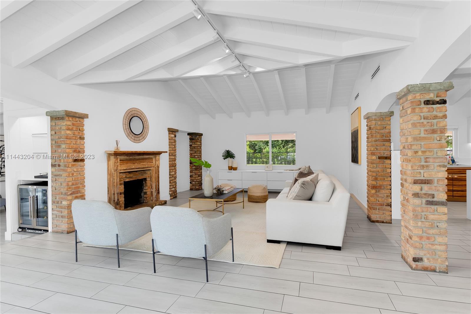 SUNILAND ESTATES 1ST ADDN - Residential