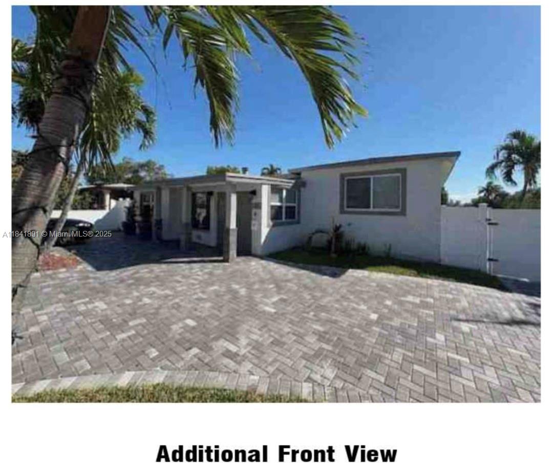 100 NW 8th Ave
