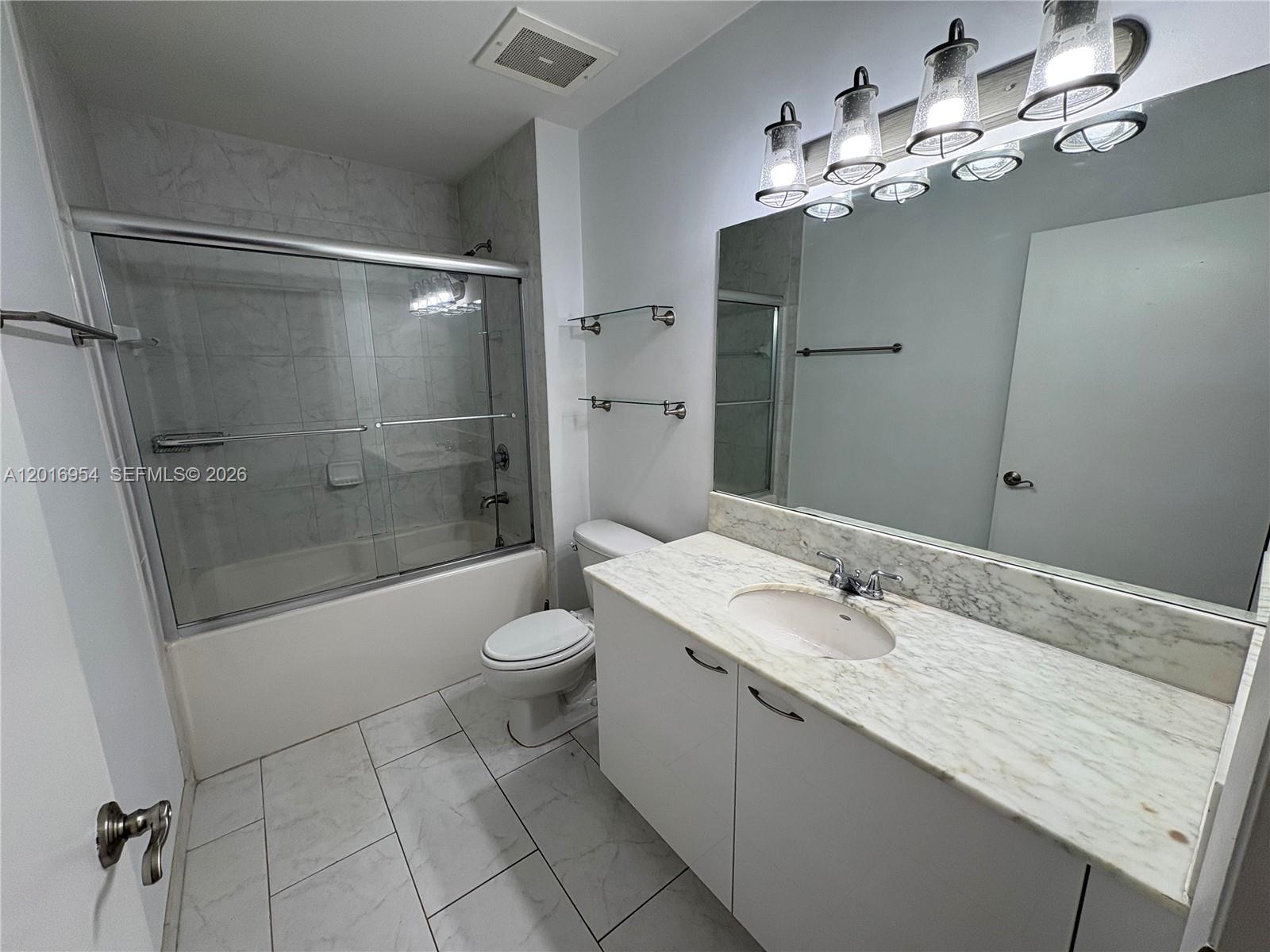 THE LOFT DOWNTOWN II COND - Residential Lease