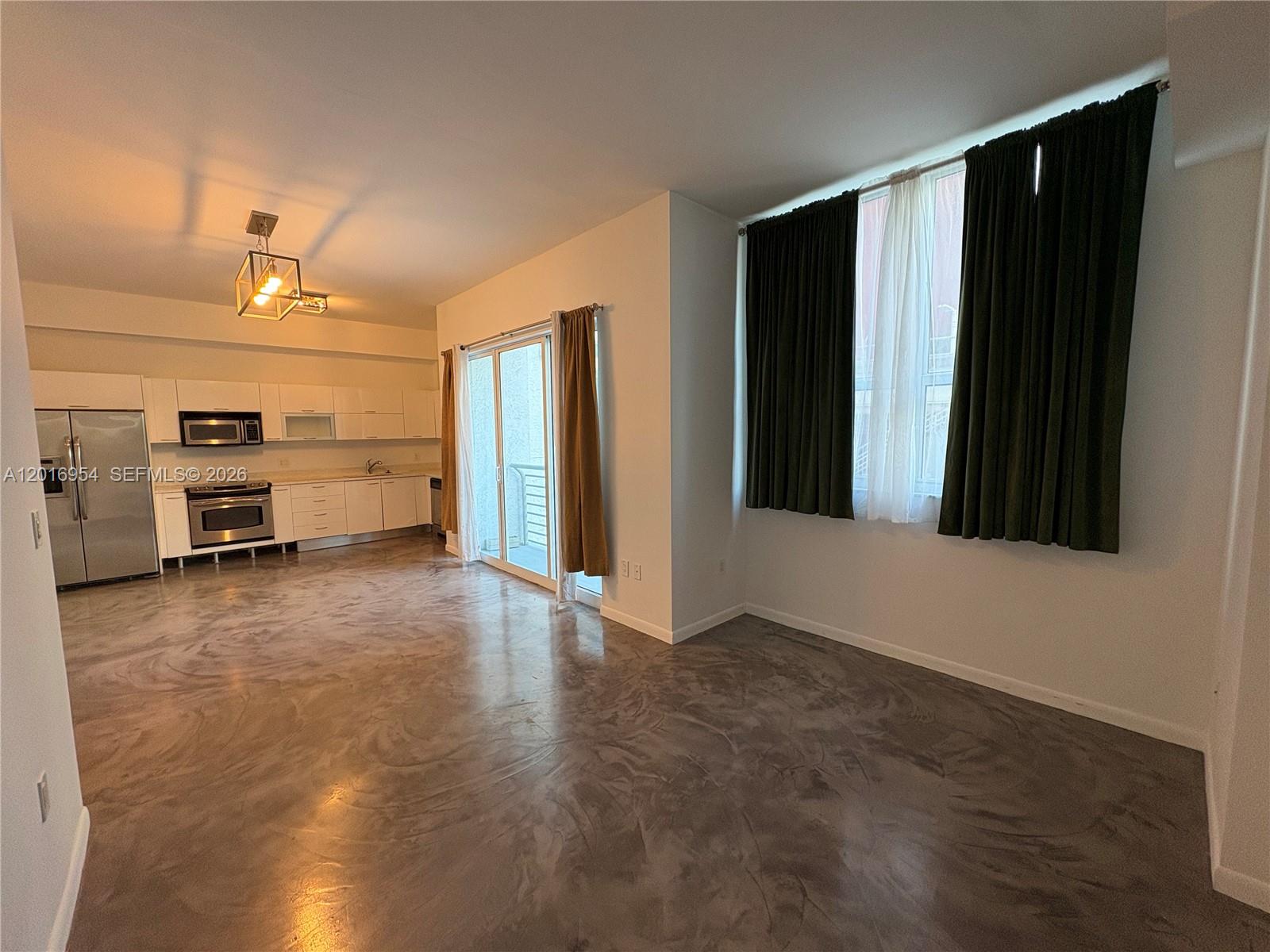 THE LOFT DOWNTOWN II COND - Residential Lease