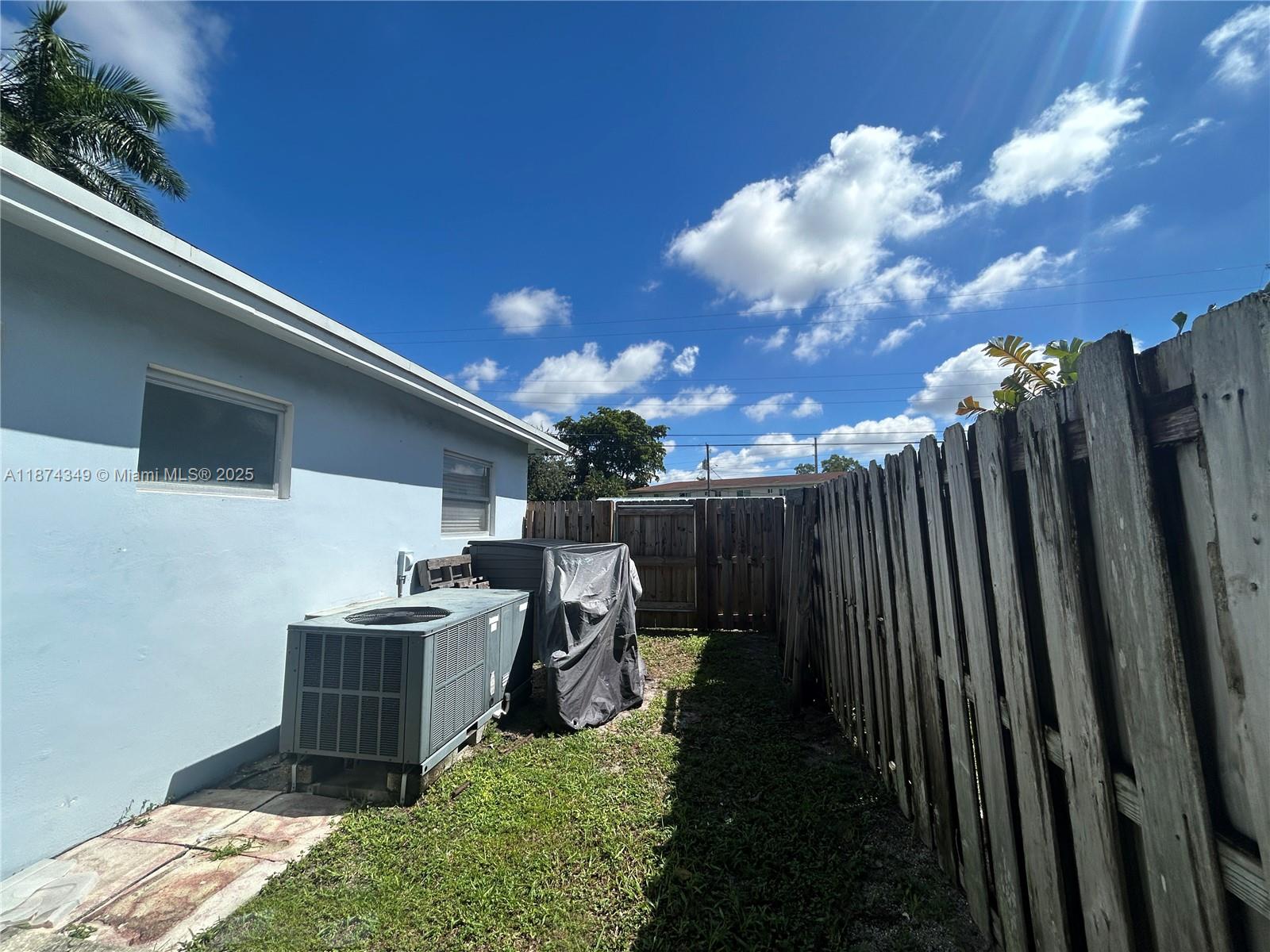 BONIELLO VILLAS SEC TWO - Residential Lease