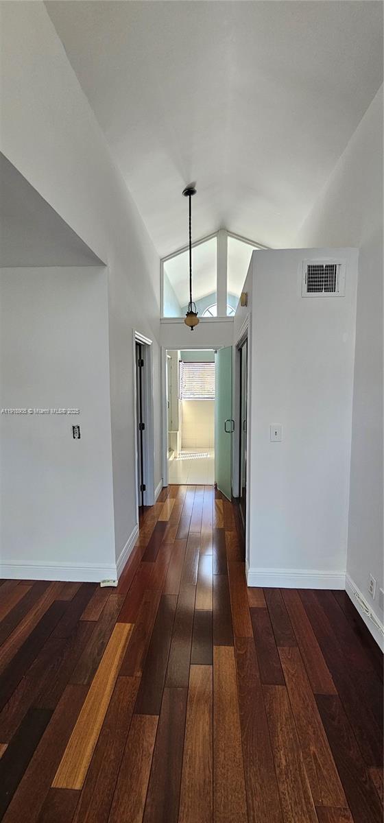 JACARANDA AREA 935 - Residential Lease