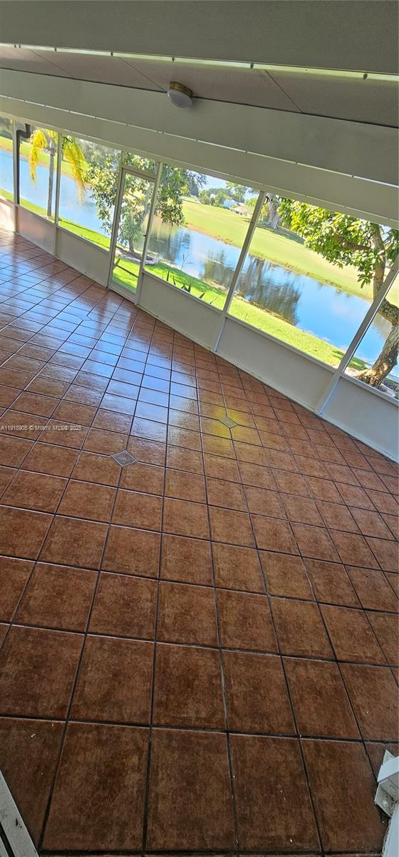 JACARANDA AREA 935 - Residential Lease