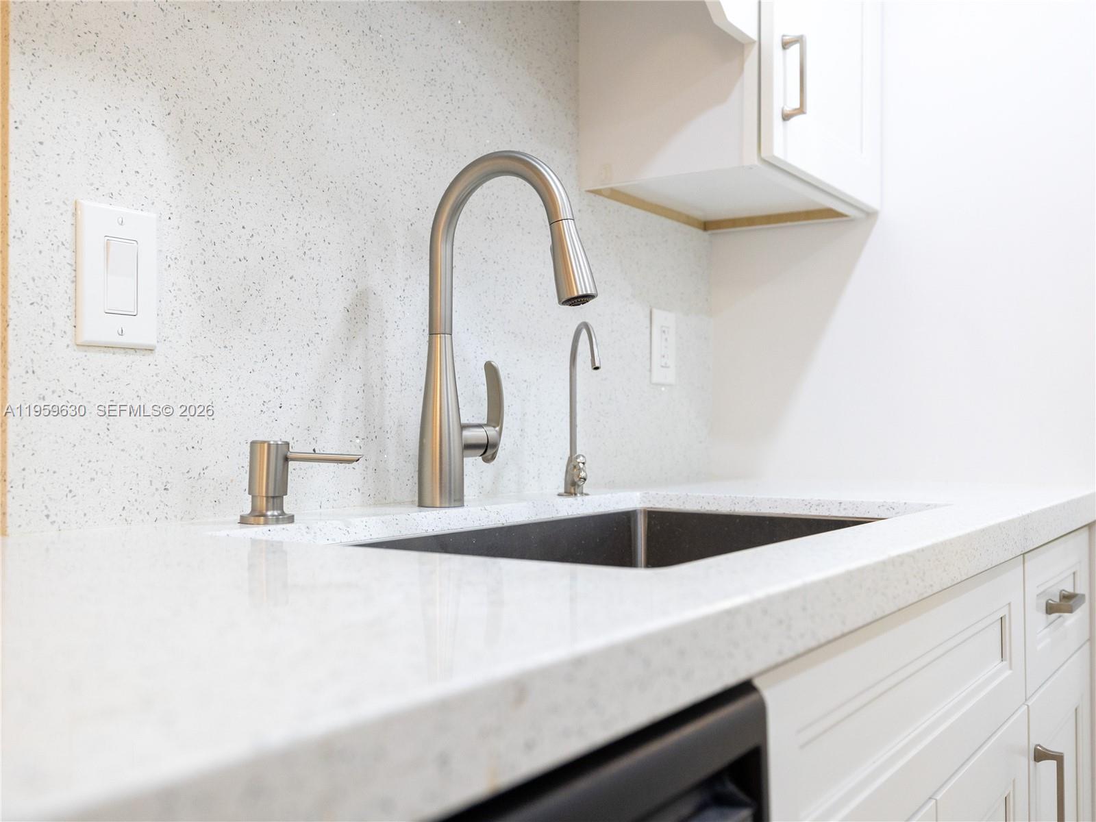 9955 Westview Dr 215