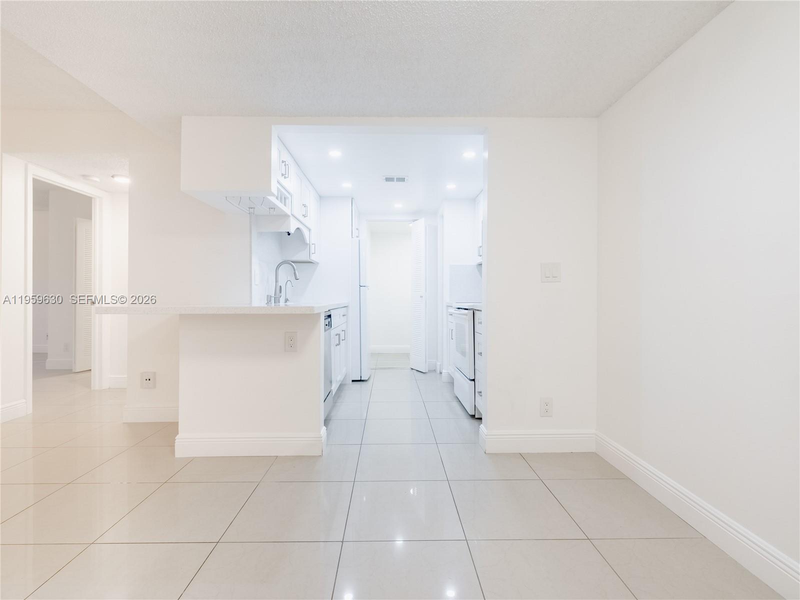 CITATION WAY CONDO - Residential Lease