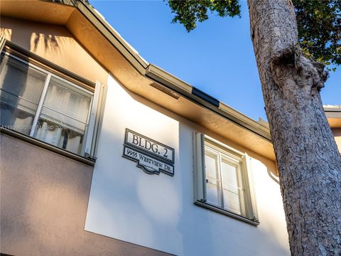 9955 Westview Dr 215 Coral Springs FL 33076