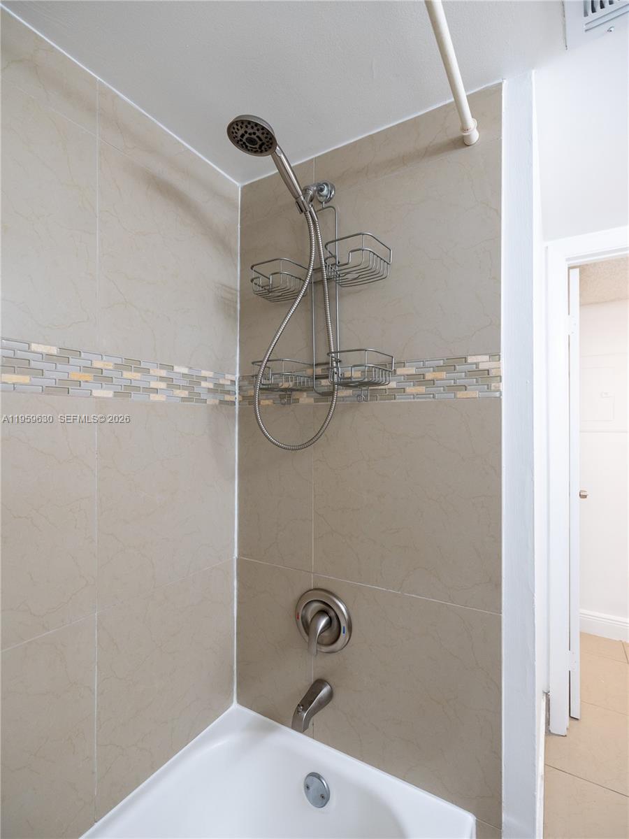 CITATION WAY CONDO - Residential Lease