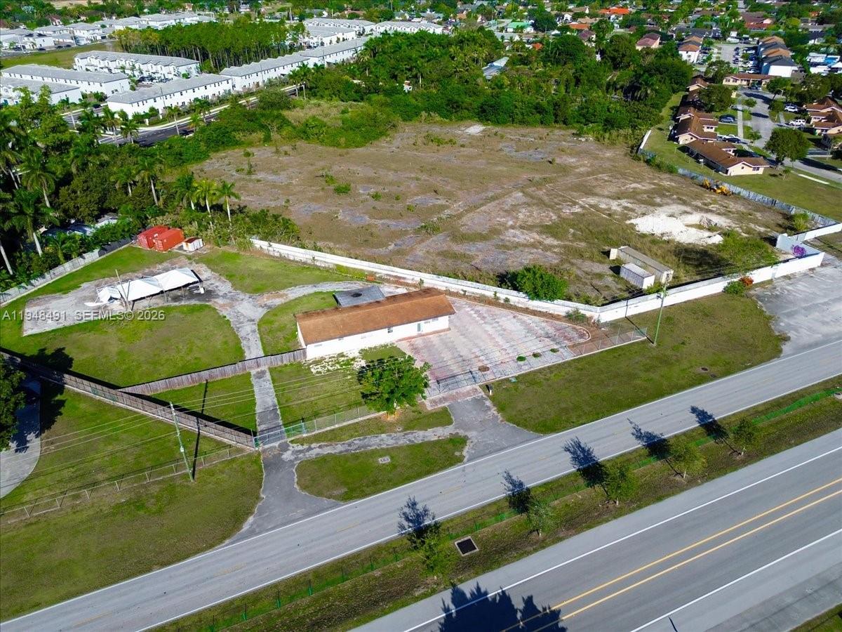 BISCAYNE ENTRADA 2ND REV - Residential