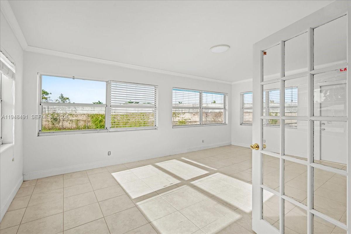 BISCAYNE ENTRADA 2ND REV - Residential