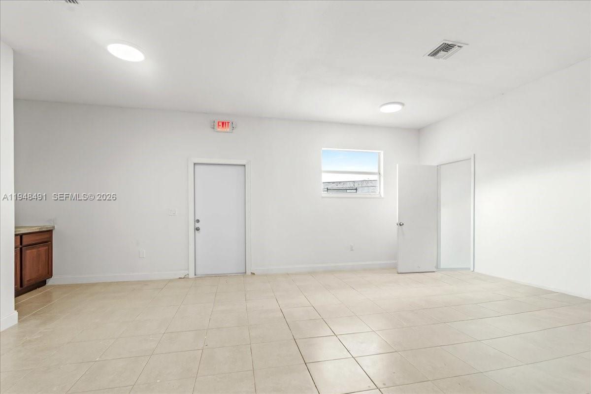 BISCAYNE ENTRADA 2ND REV - Residential