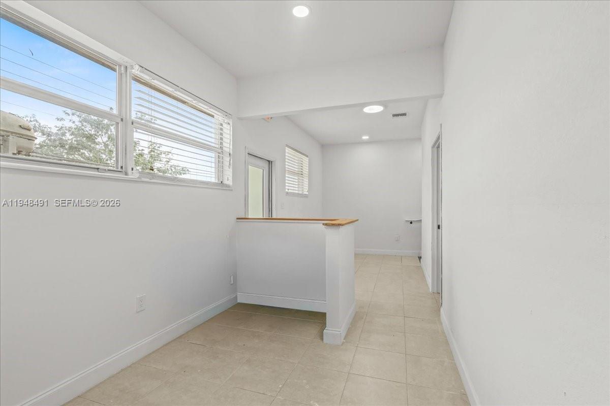 BISCAYNE ENTRADA 2ND REV - Residential