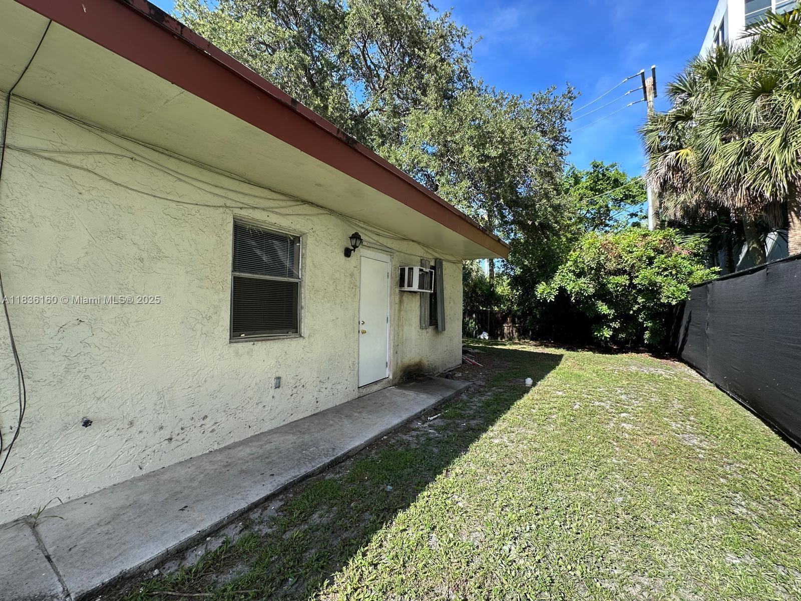 616 NW 4th Ave 3