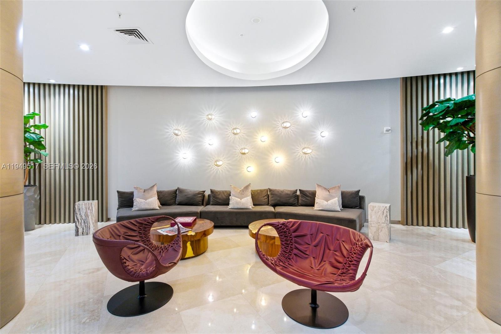 HARBOUR HOUSE - Residential