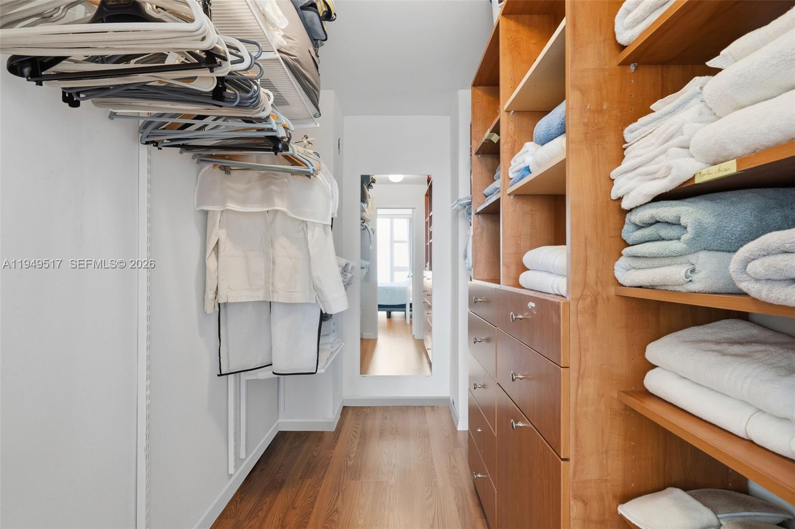 HARBOUR HOUSE - Residential