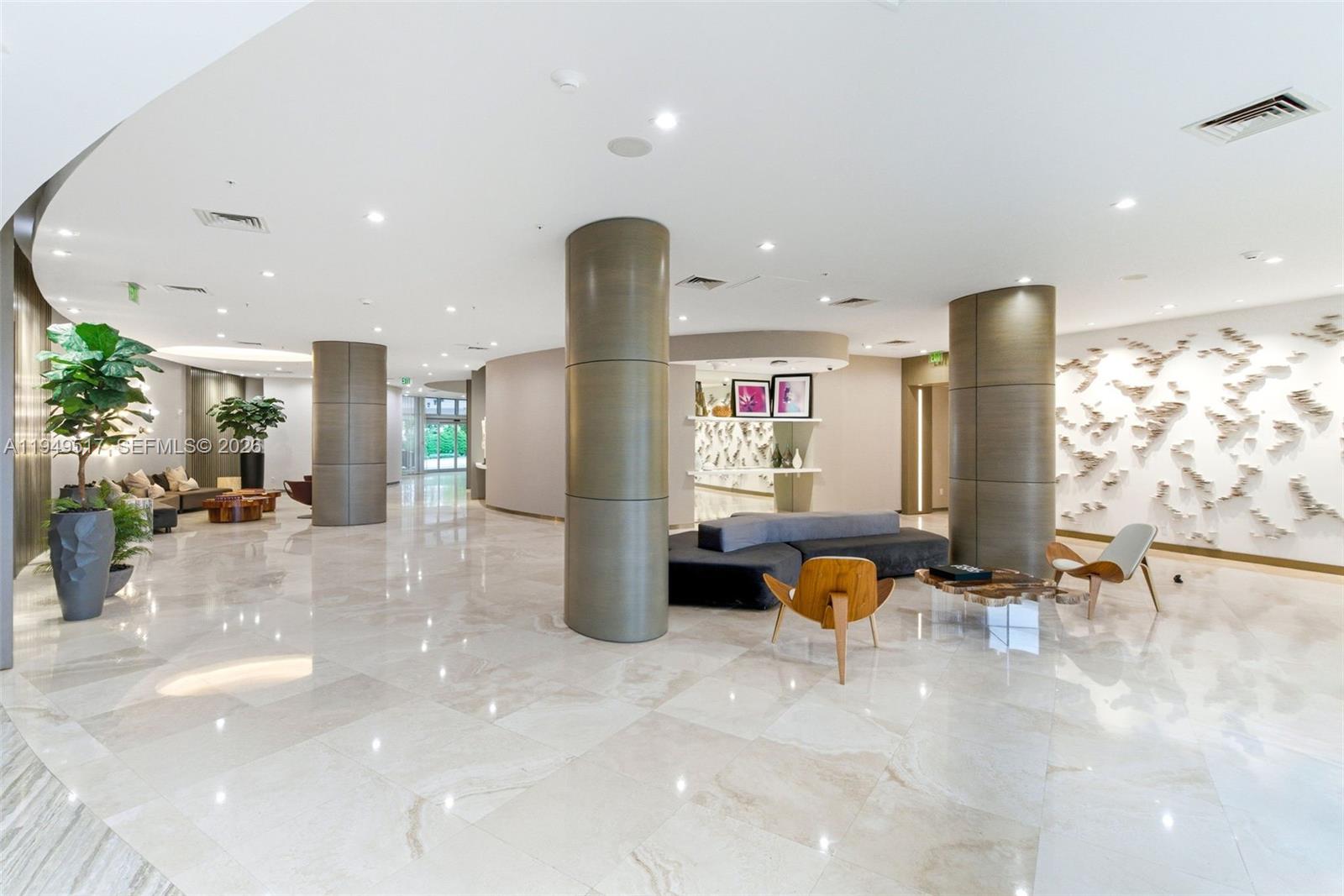 HARBOUR HOUSE - Residential