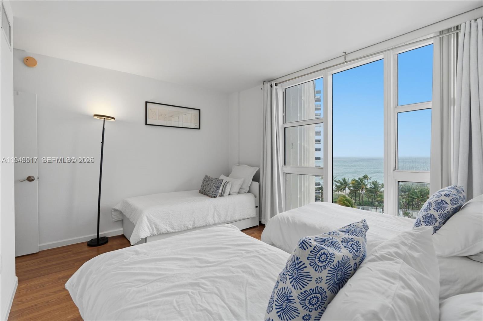 HARBOUR HOUSE - Residential