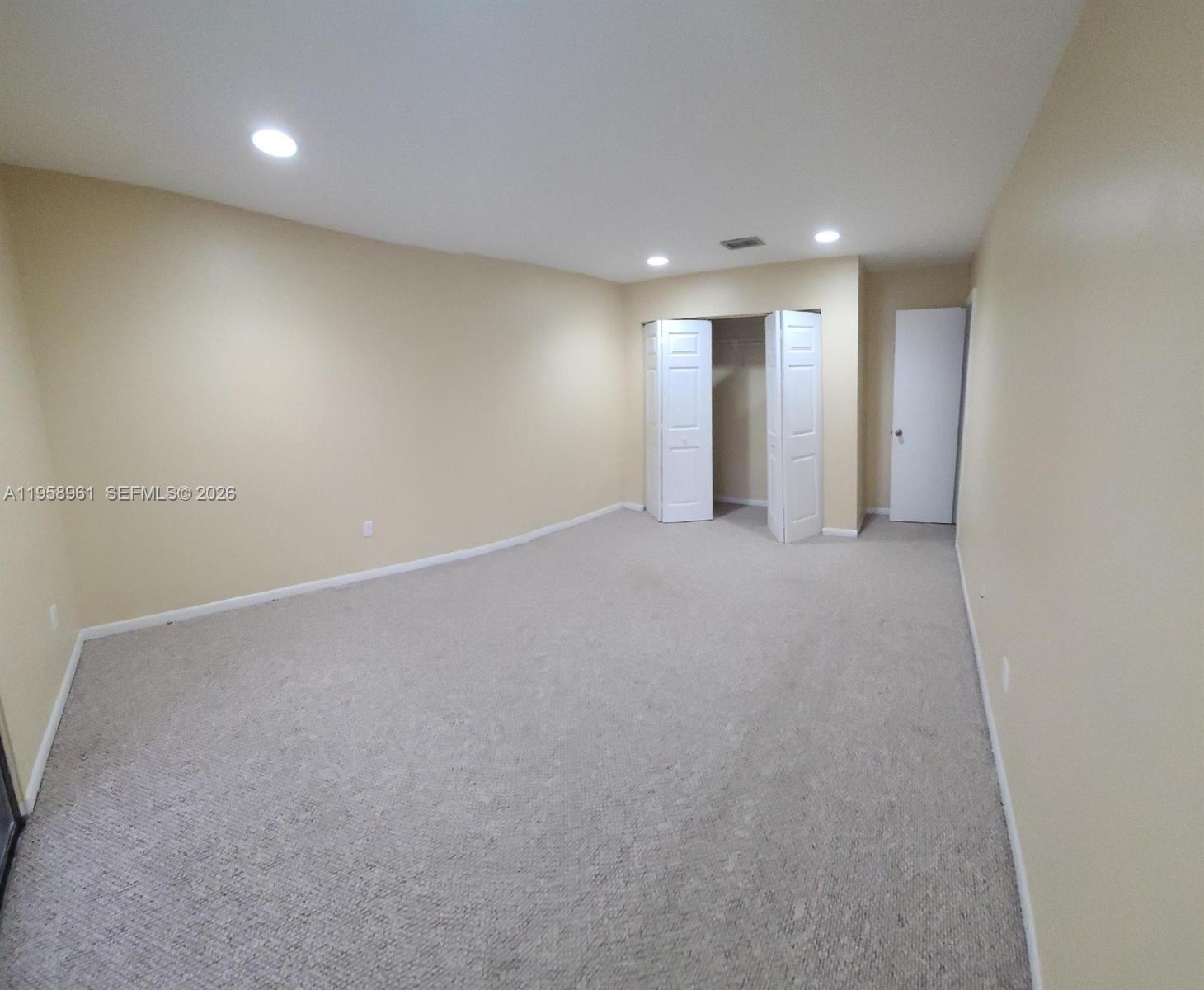 LAKESHORE CONDO #2 - Residential Lease