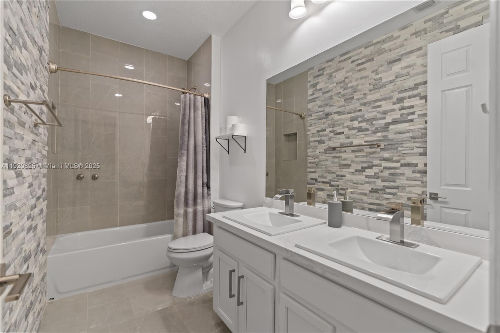 FOXCROFT HOMES PHASE II - Residential