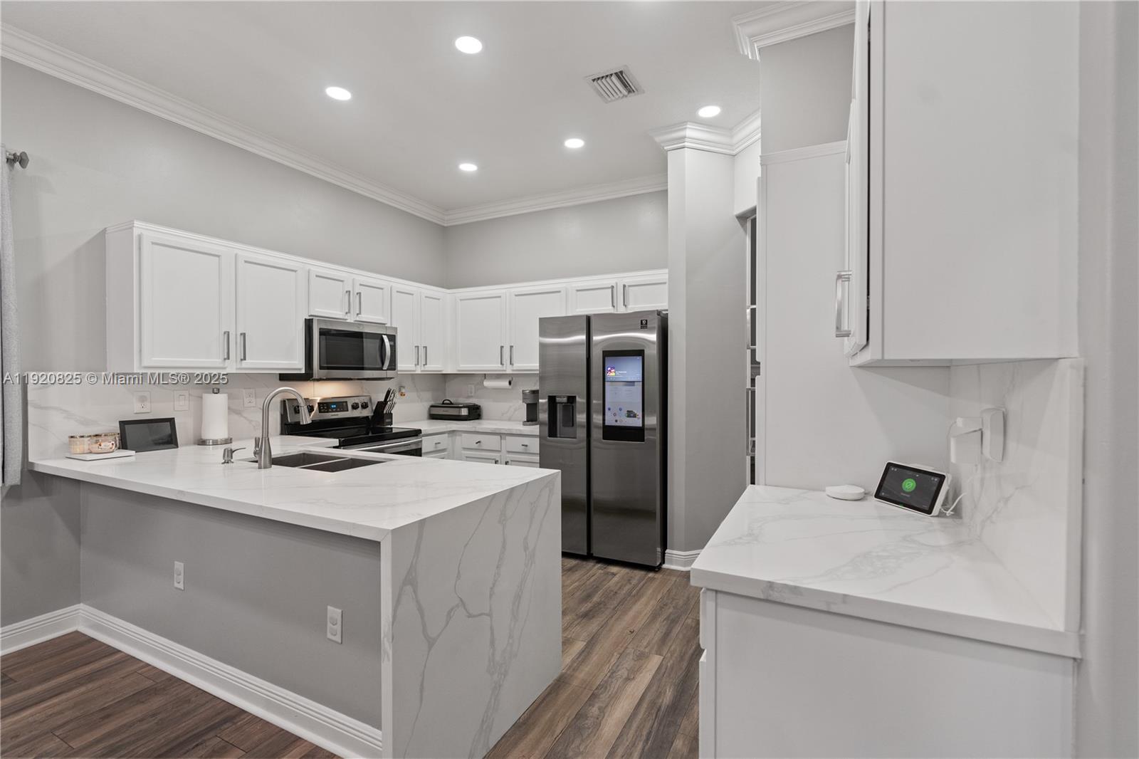 FOXCROFT HOMES PHASE II - Residential