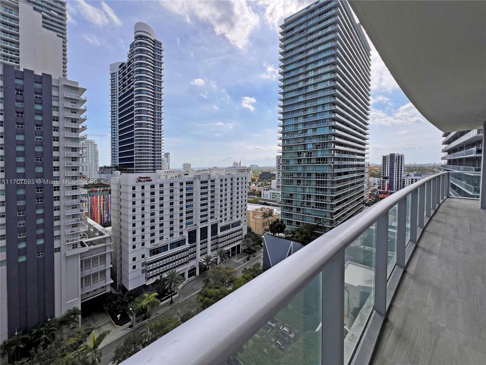 1100 MILLECENTO RESIDENCE - Residential