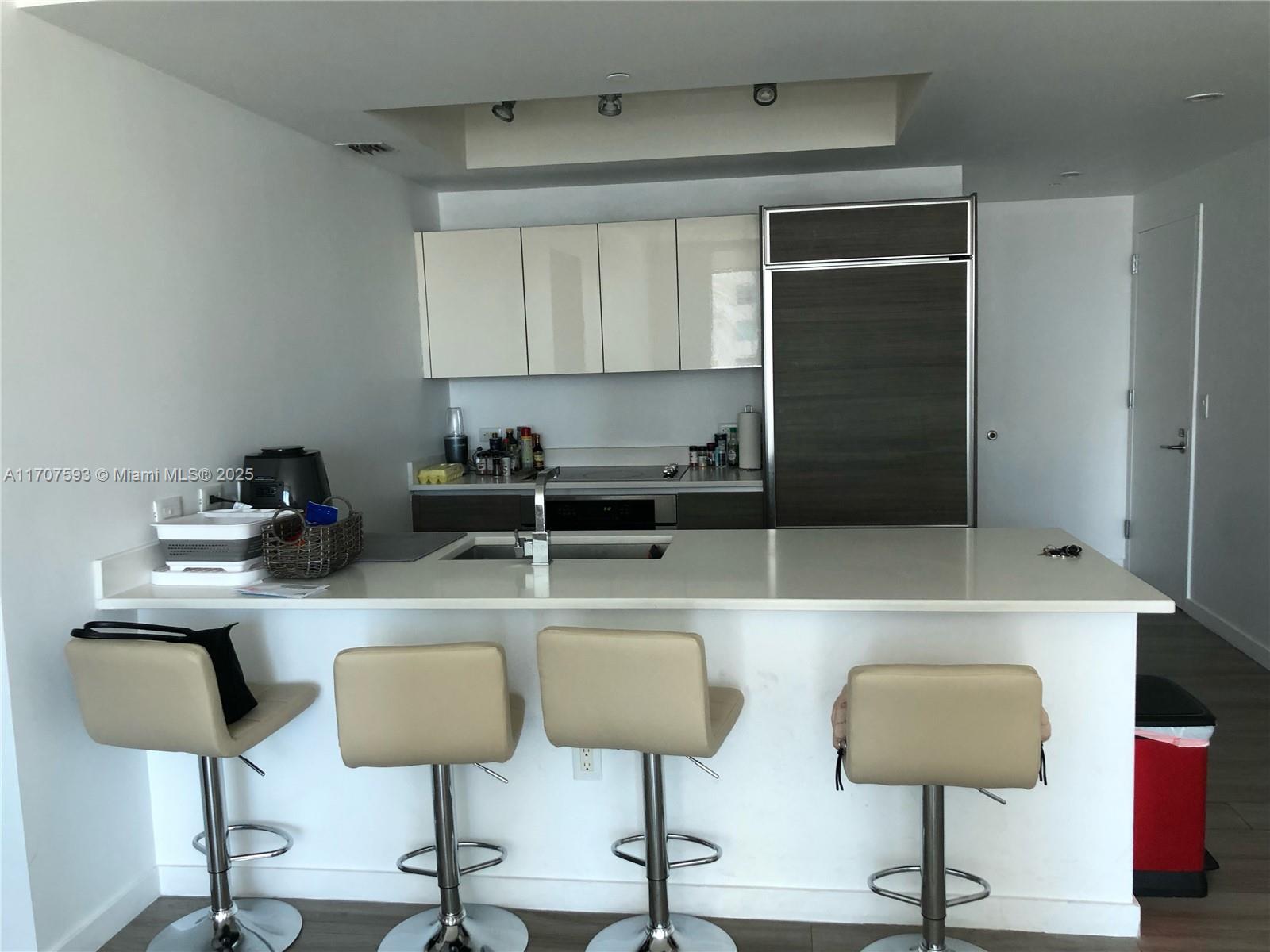1100 MILLECENTO RESIDENCE - Residential