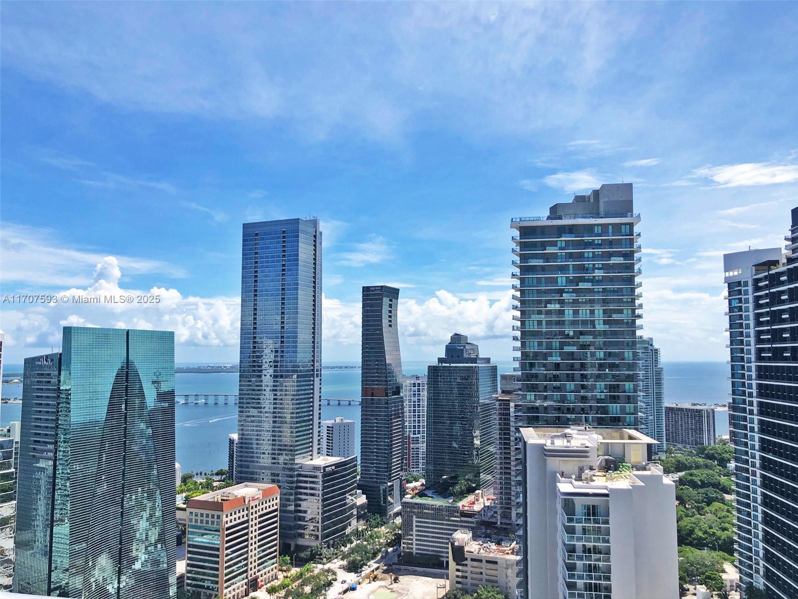 1100 MILLECENTO RESIDENCE - Residential