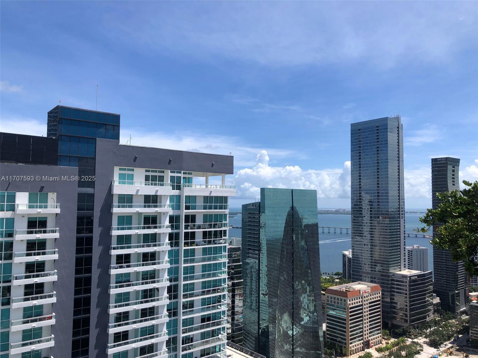 1100 MILLECENTO RESIDENCE - Residential